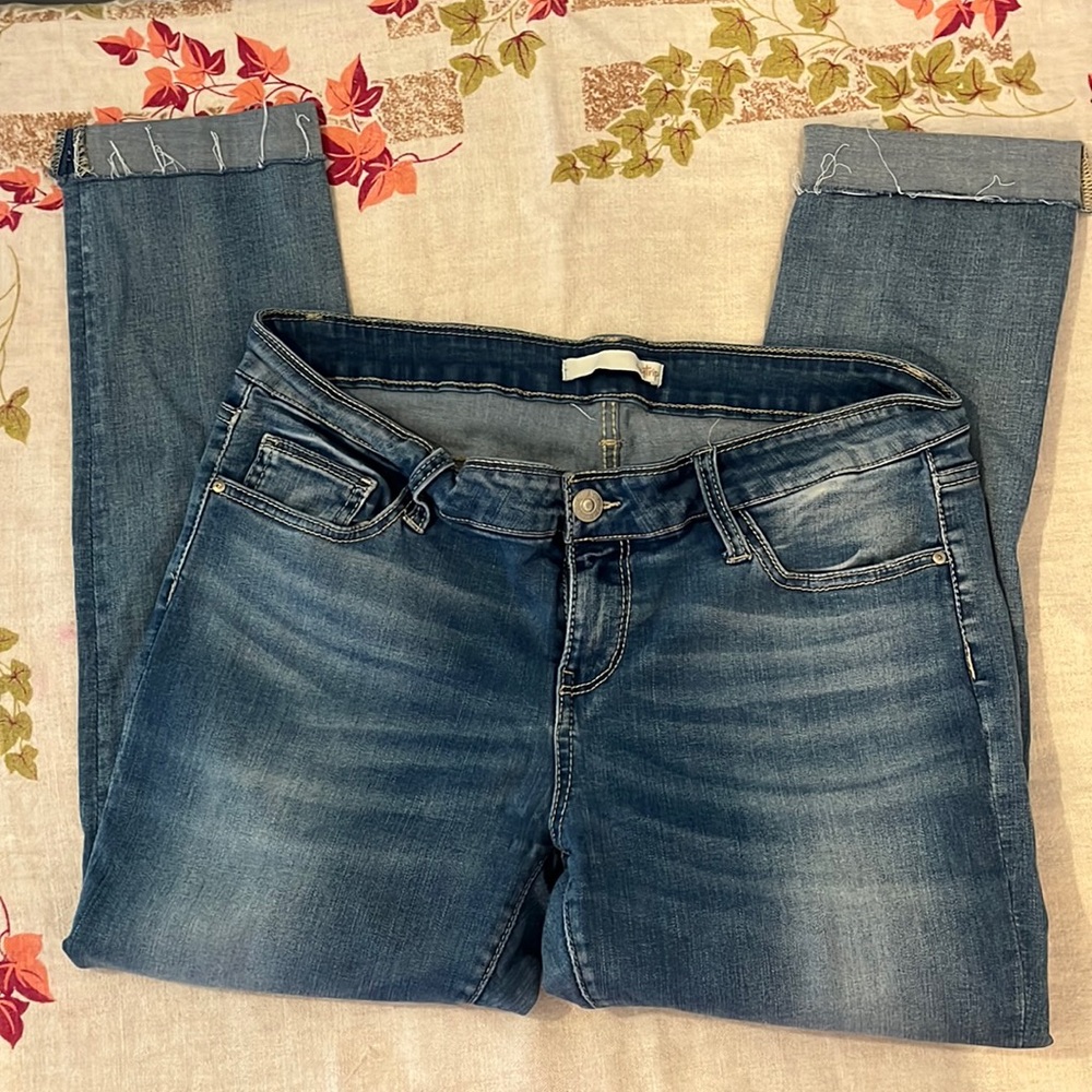 Daytrip Skinny Capri Ladies sz 32